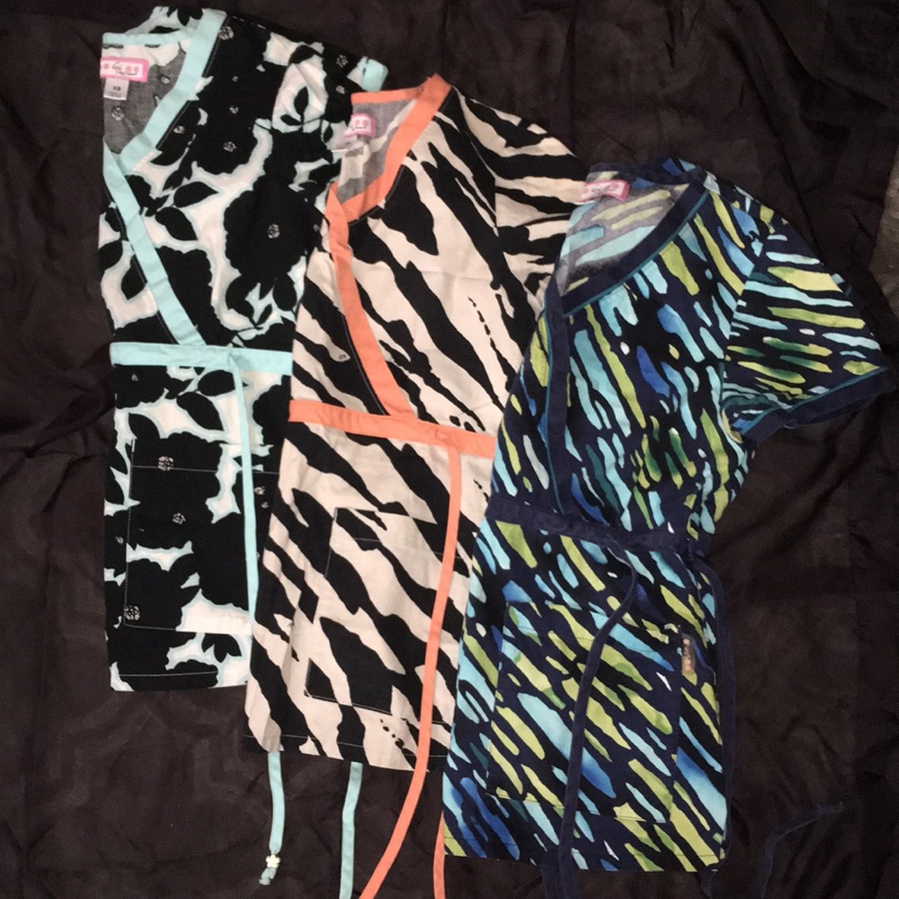 3 xsm koi scrub top bundle